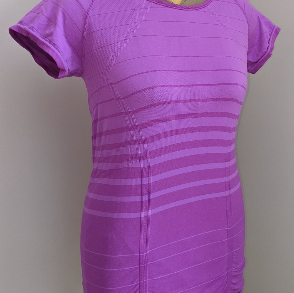 Athleta yoga top purple Style #213911